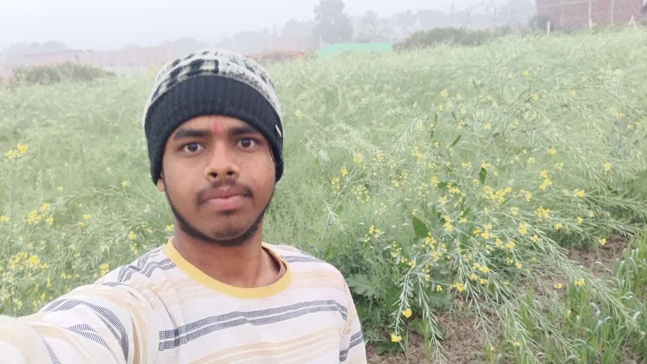 Khet mai lag rha pani🤳