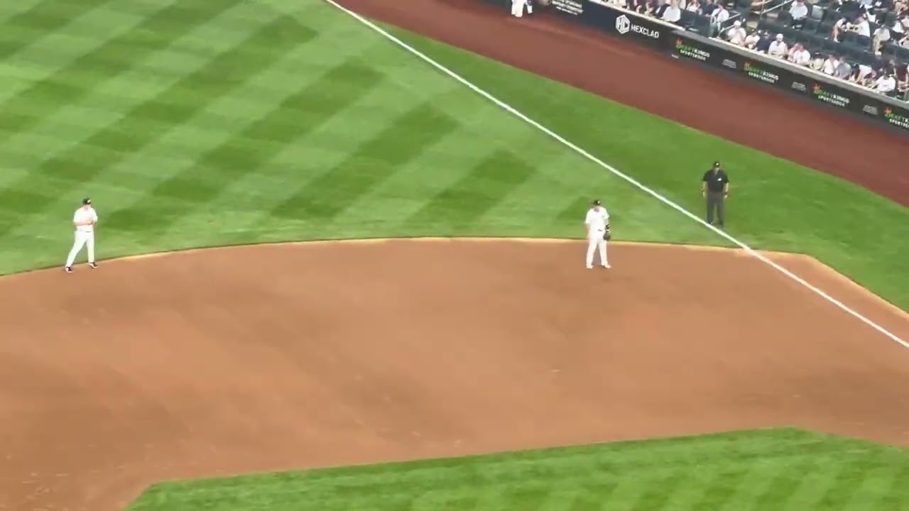 6/25   —  A YAKEE FAN AND A REDSOX FAN GO TO A BALL GAME!