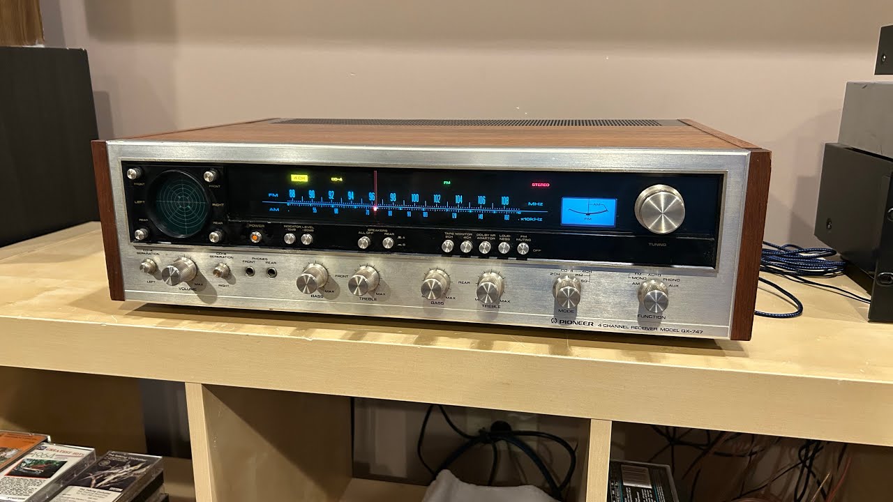 Pioneer QX-747 Quad Receiver from 1973.  Detailed cleanup and re-bias video.