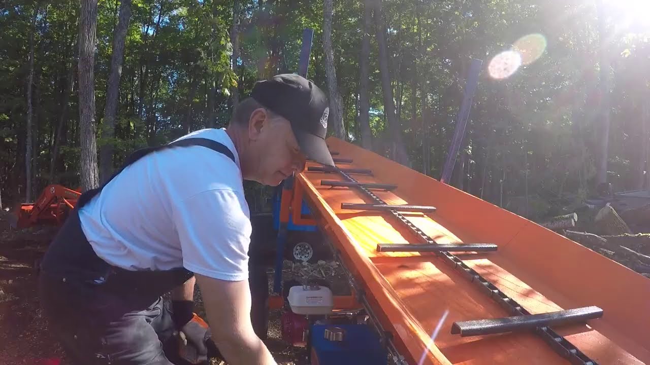 #323 Eastonmade 22-28 Wood Splitter. STK24 Wood Conveyor. Sunshine, good friends, great splitter!