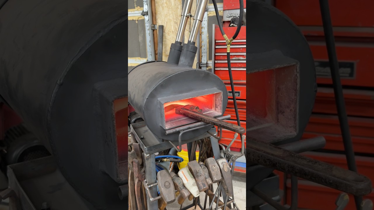 (Re)forging an old pipe wrench! #blacksmith #diy