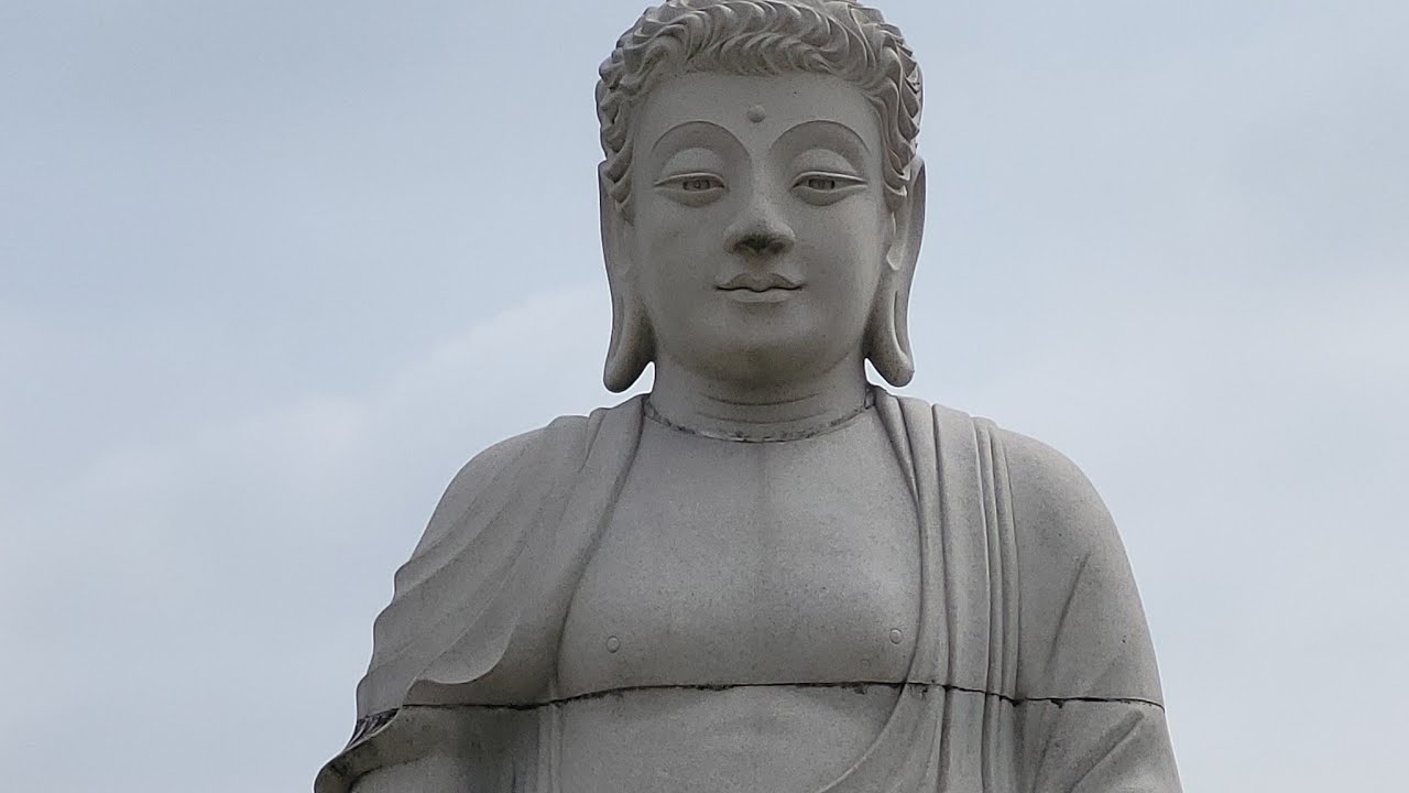 MrDeadman at Buddhist Temple