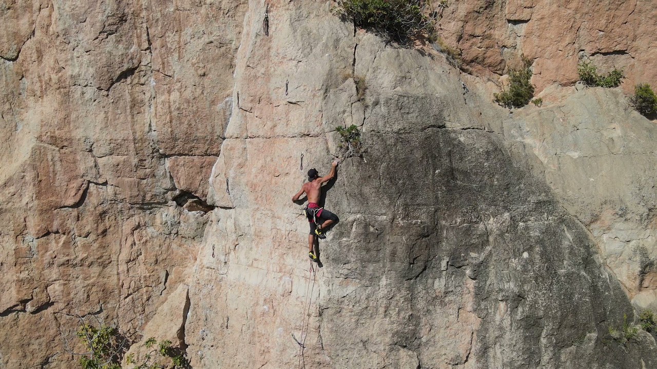 Siurana Climbing. Chapas Jom 7A. La Reina Móra