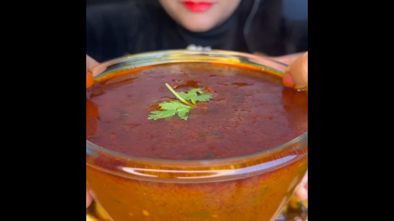 ASMR: EATING SPICY CHICKEN CURRY🔥 BASMATI RICE || #shorts #mukbangn#asmreating #mukbangasmr #asmr
