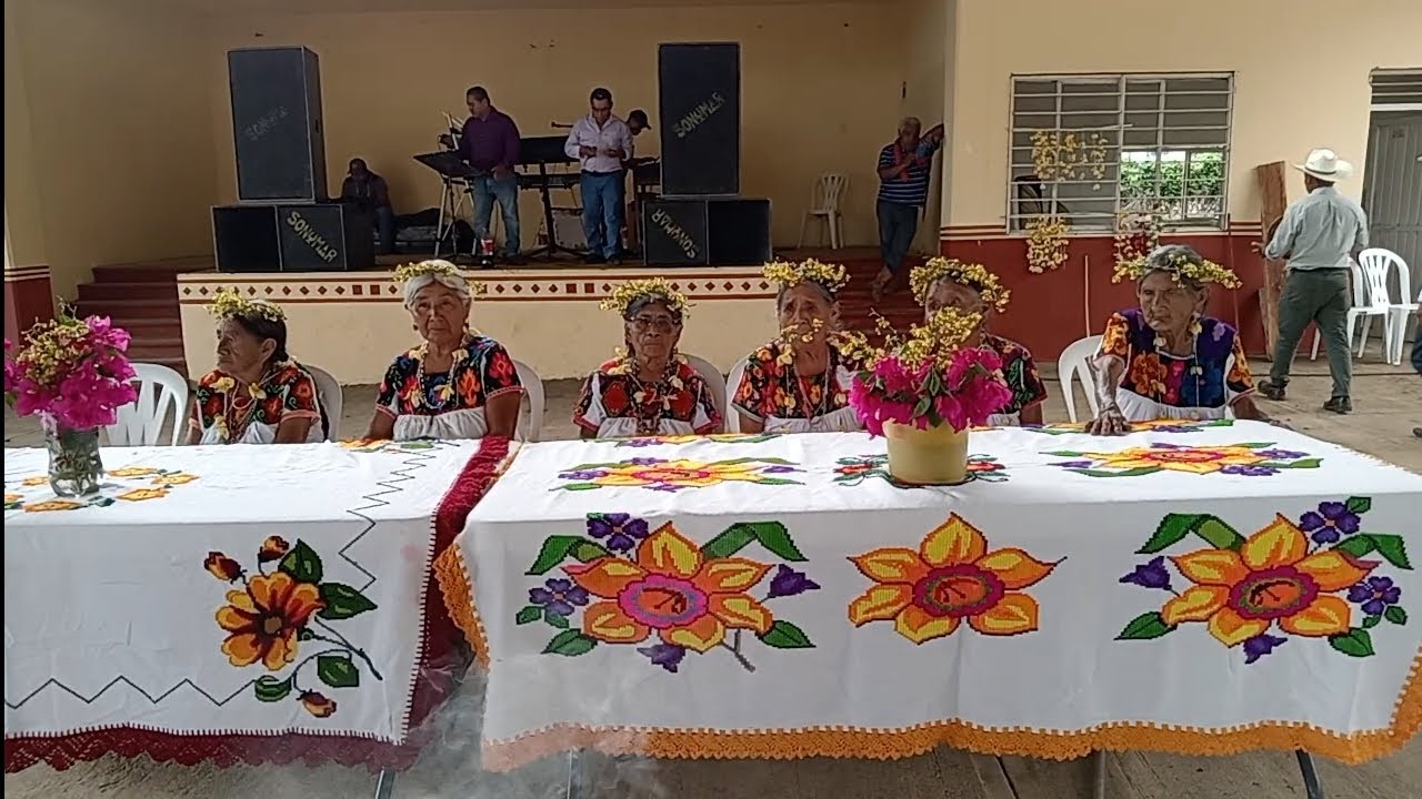 FESTEJANDO A LAS MAMÁS EN POSTECTITLA, CHICONTEPEC, VER.
