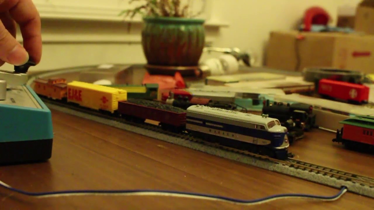 The World's Worst N Scale Model Train. Lima EMD F7A.