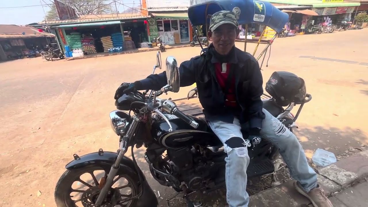 Big Bike! #Driver vs Rider in Laos #Pakse Lak.8 #Bus Station #Small Market #Restaurant