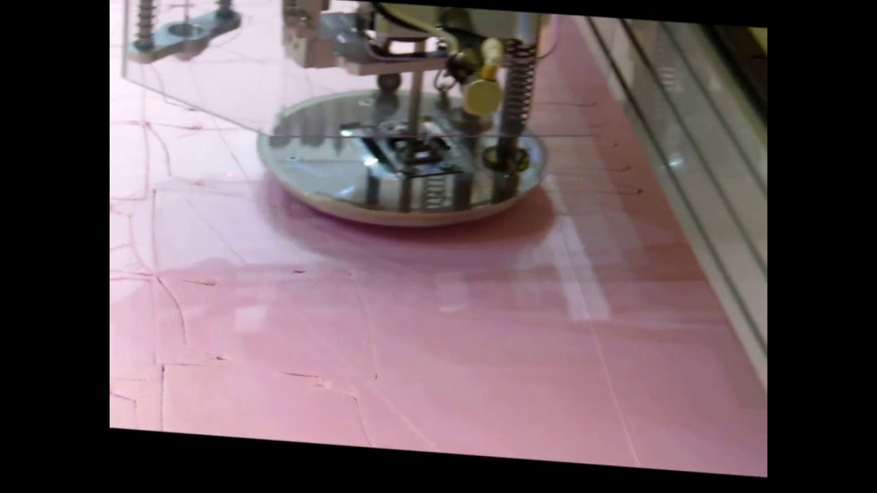 Máquina Automática de Cortar Tecidos - TC-7000