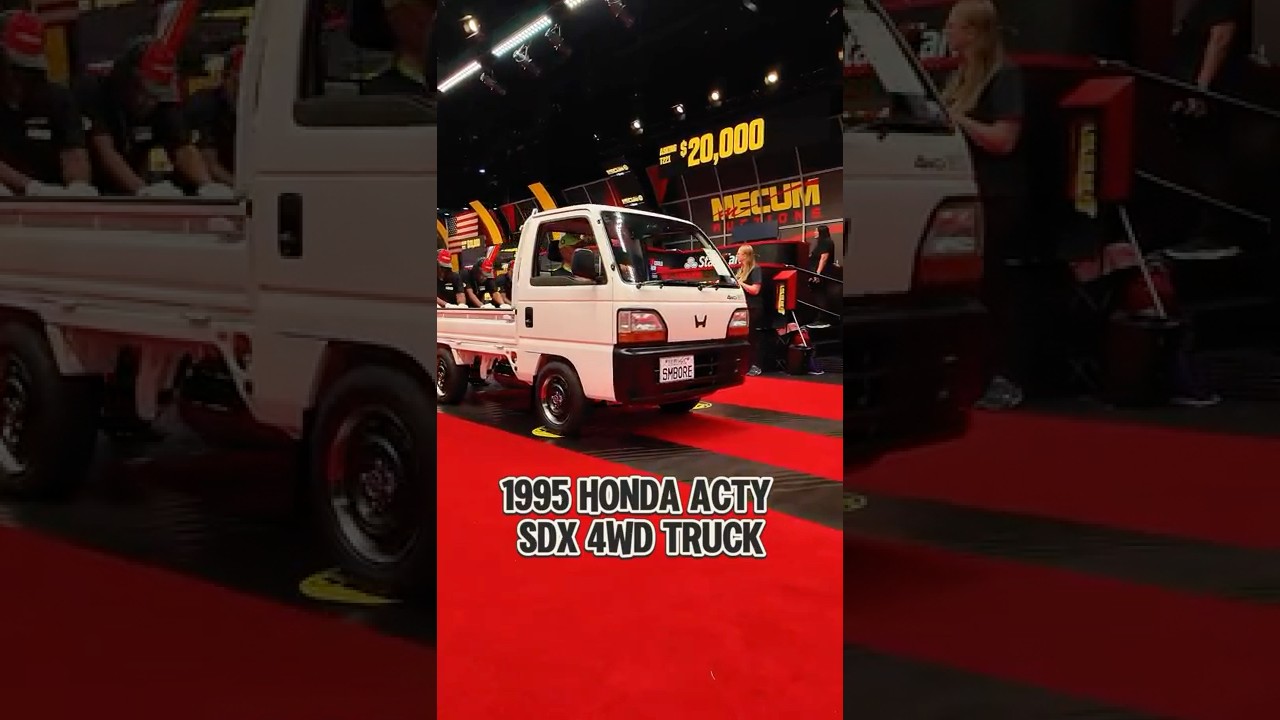 1995 Honda Acty SDX 4WD Truck. #shorts #mecumauctions #hondaacty #classictrucks #classichonda