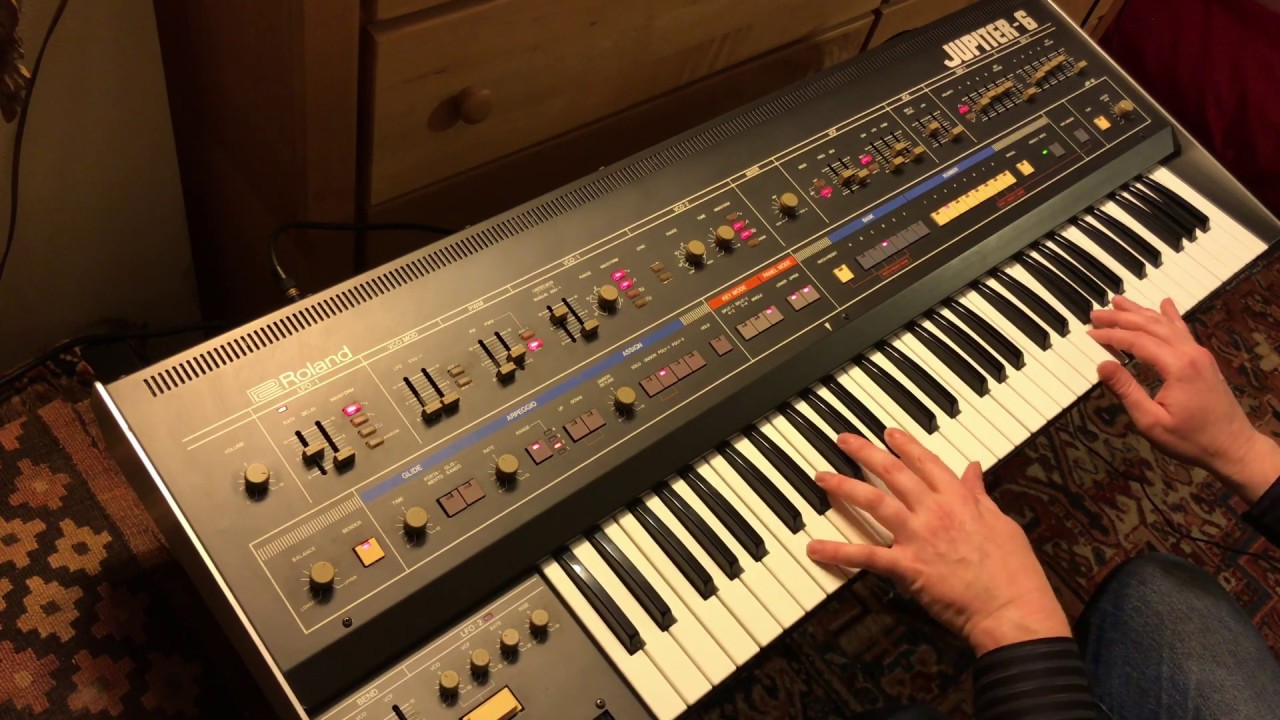 Roland Jupiter 6 - Pure Analog Goodness - No FX or Processing