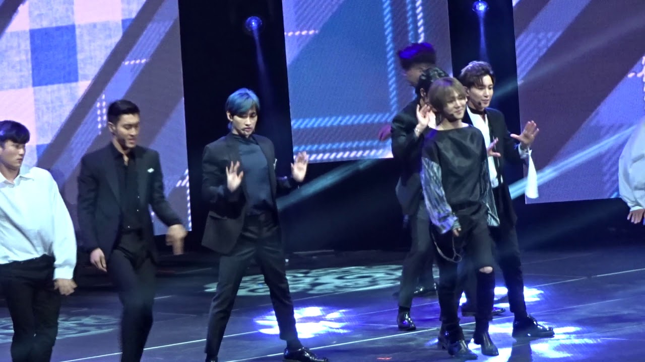 KCON NY 2018 Day 1 - Super Junior - Black Suit
