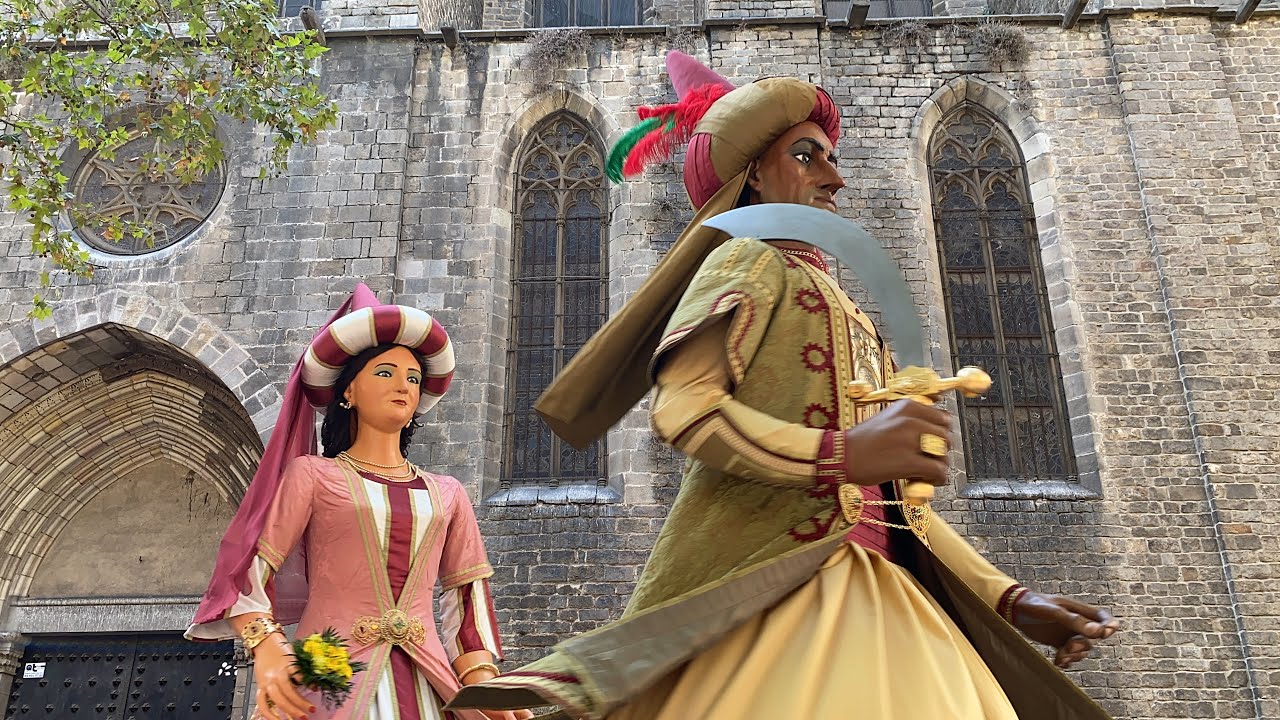 Presentació de la renovació de vestits dels Gegants del Pi (12/09/2021)