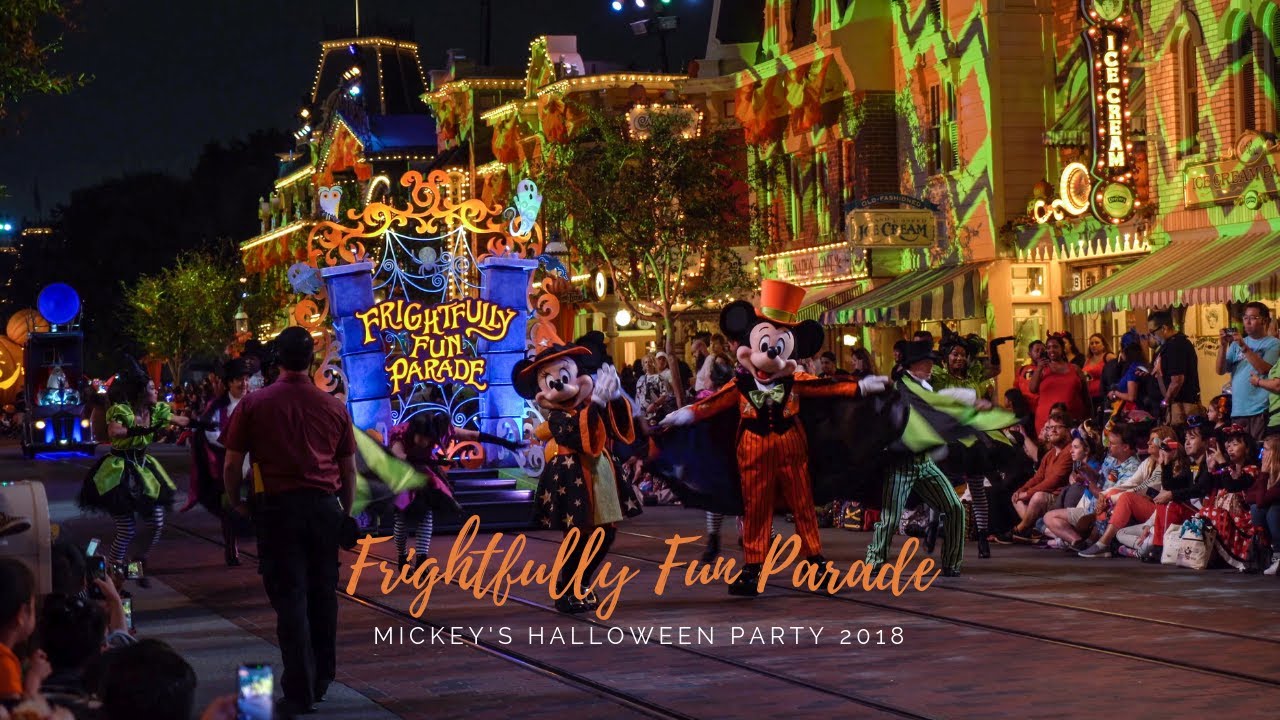 Frightfully Fun Parade [4K] | Mickey's Halloween Party 2018 | Disneyland