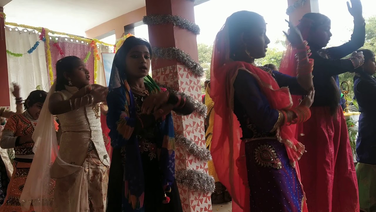 Rangeelo Mharo Dholna...Patriot Inter College Unnao