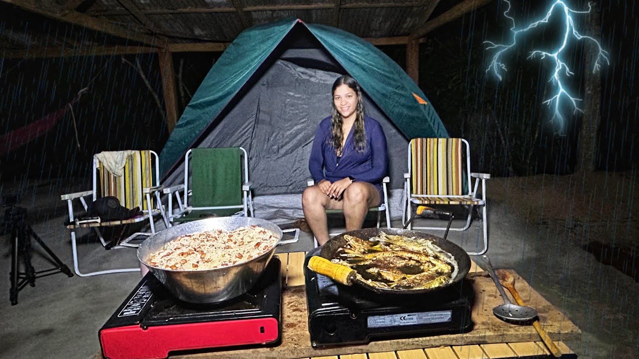 Deu medo 😱 Tivemos que voltar às pressas para nosso acampamento fizemos baião de dois e peixe frito