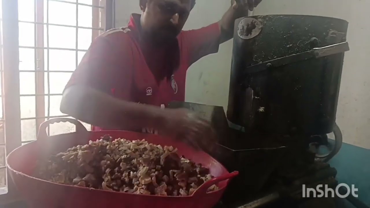 വരൂ കൂട്ടുകാരെ നമുക്ക് കൊപ്ര ആട്ടി വെളിച്ചെണ്ണ ആക്കാം