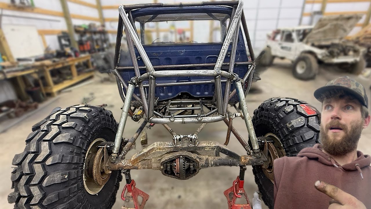 Cage is done and it got a new set of STICKIES! 