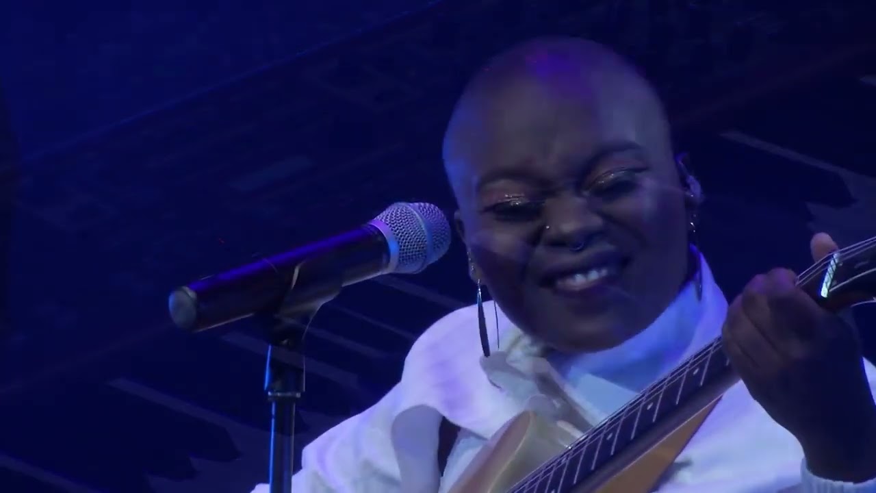 Zoë Modiga - ISEGAZINI (Live in Pretoria, SA State Theatre, 2020)