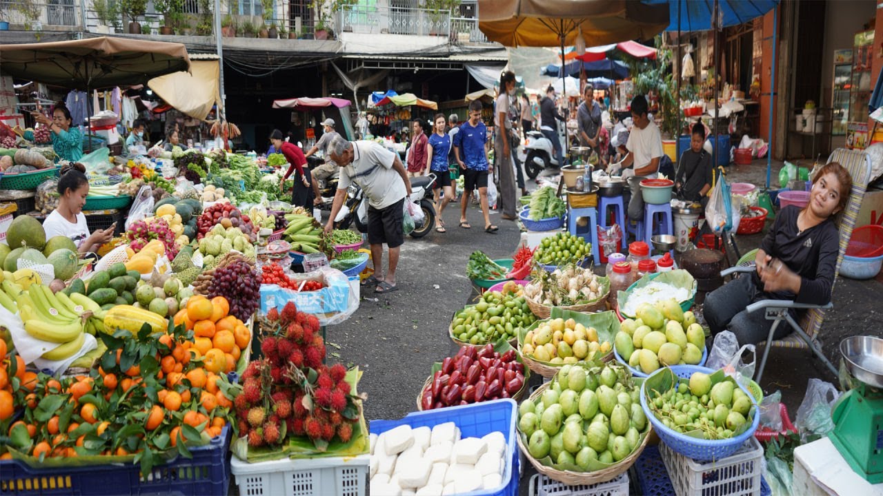 Best Cambodian Food Market Scene 2026 – Daily Lifestyle Of Vendors Selling Food In ChbarAmpov Market
