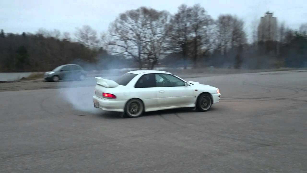 Subaru Impreza STI Type-R V4 donuts