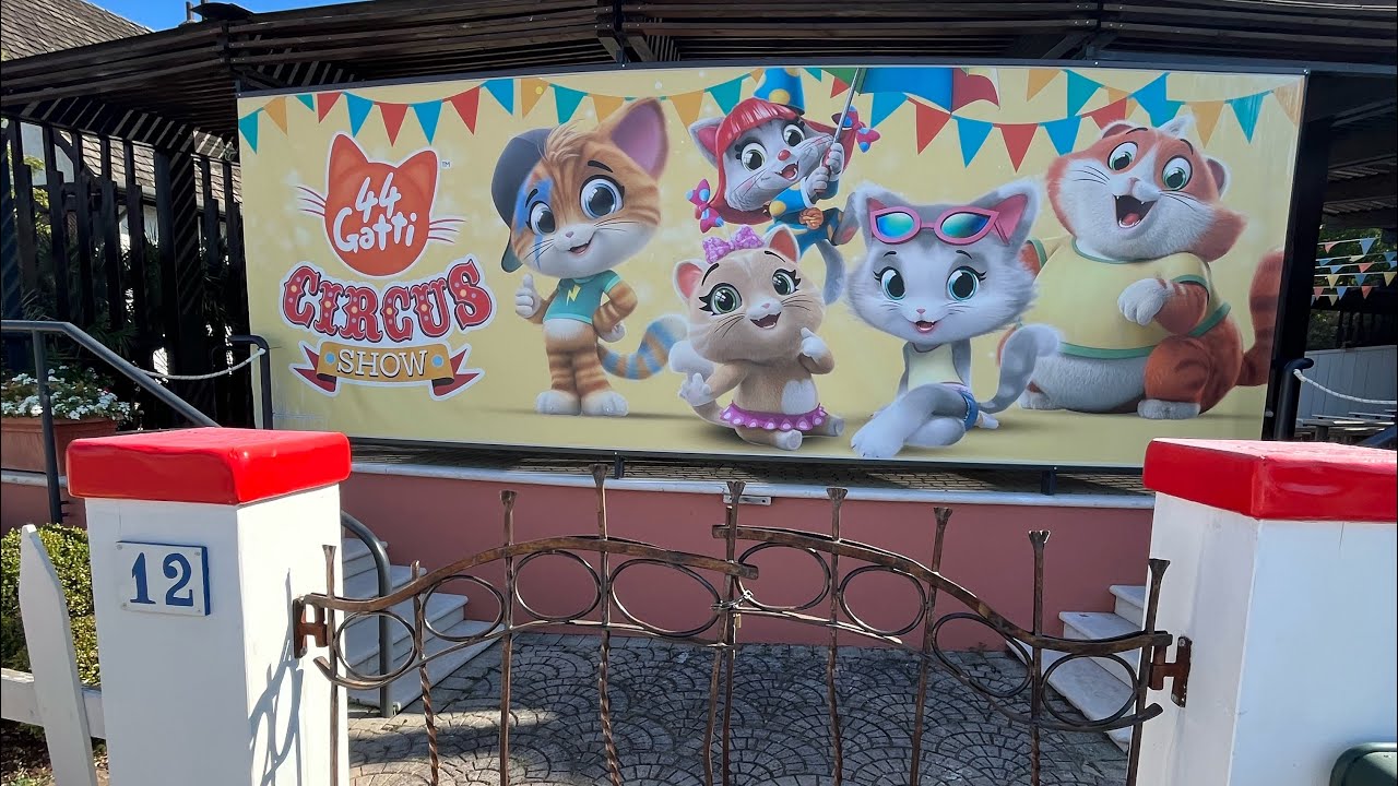 44 gatti circus show Gardaland 2022 ( revisit )