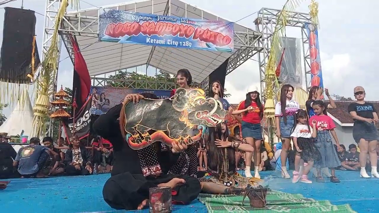 Live hut 17 th Rogo Samboyo Putro lap ketami pesantren kota Kediri ft L - jha x pelangi audio 🌈