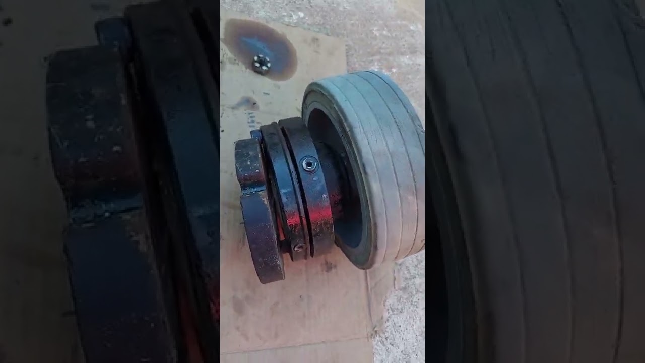 genie gr20,19',26',32' scissors brake hub assembly removal and brake explanation to free roll