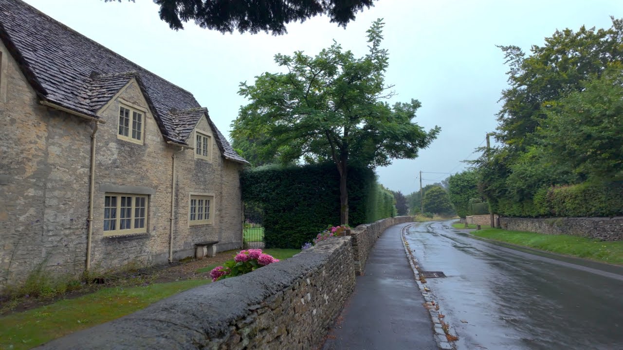 Relaxing Rainy Day Walk Around AMPNEY CRUCIS COTSWOLDS: Exploring in the Rain!