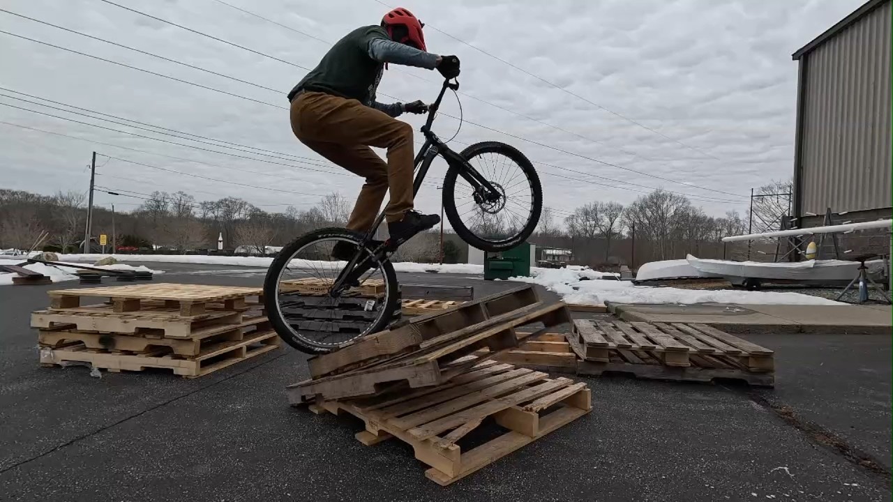 SNOW SCHMOE, I WANNA RIDE! | Bike Trials Group Ride