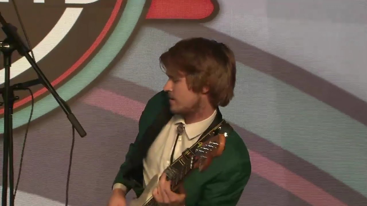 Shakin' All Over/The Bandits/Live