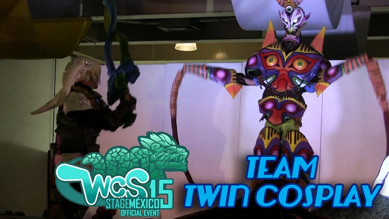 WCS 2015 - Team Twin Cosplay