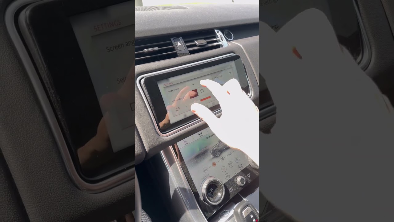 Did you know this Range Rover Screen Feature?🤔 #cars #trending #landrover #rangerover #luxurycar