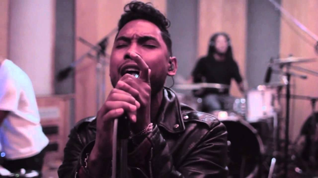 Miguel - The Thrill [Live Perfomance HD]