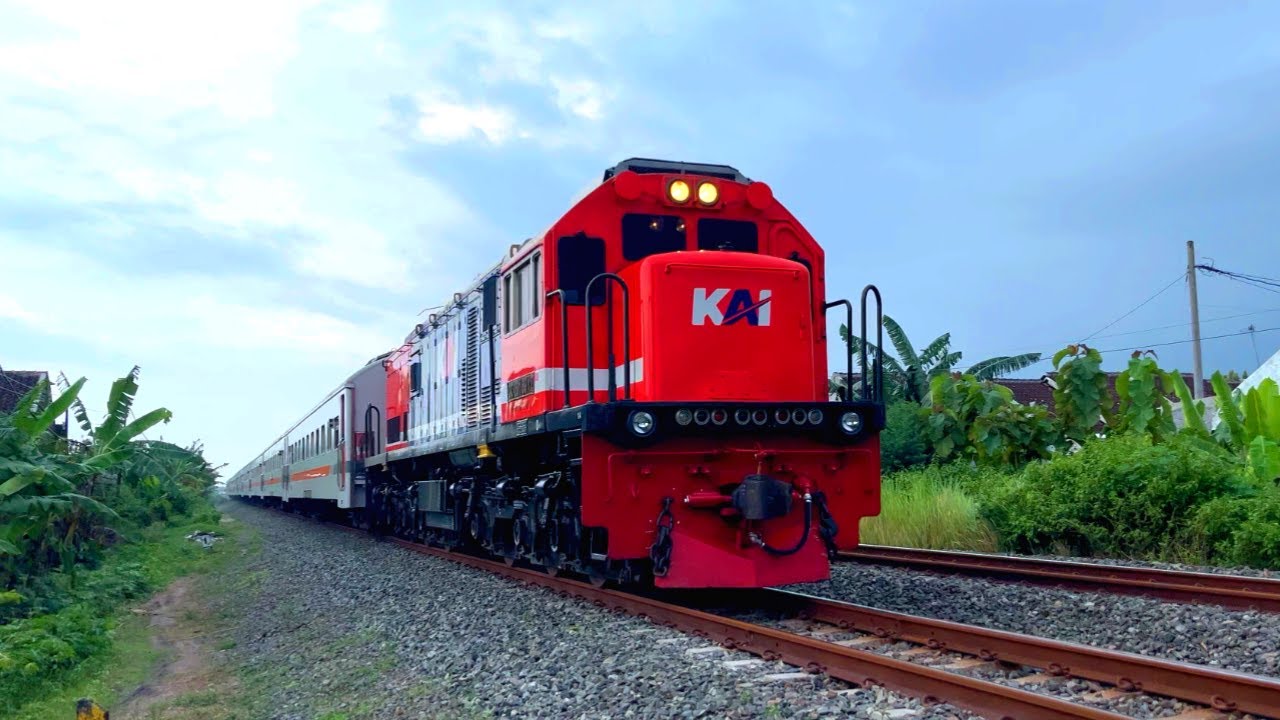 RnB Train 20 in 1 High SPEED and SUPER Fast Train Videos | Diesel Trains | Indonesian Railways