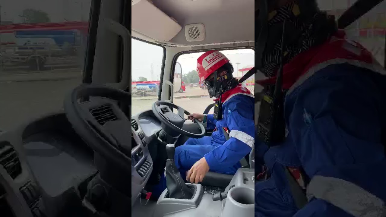 belajar bawa mobil tangki pertamina