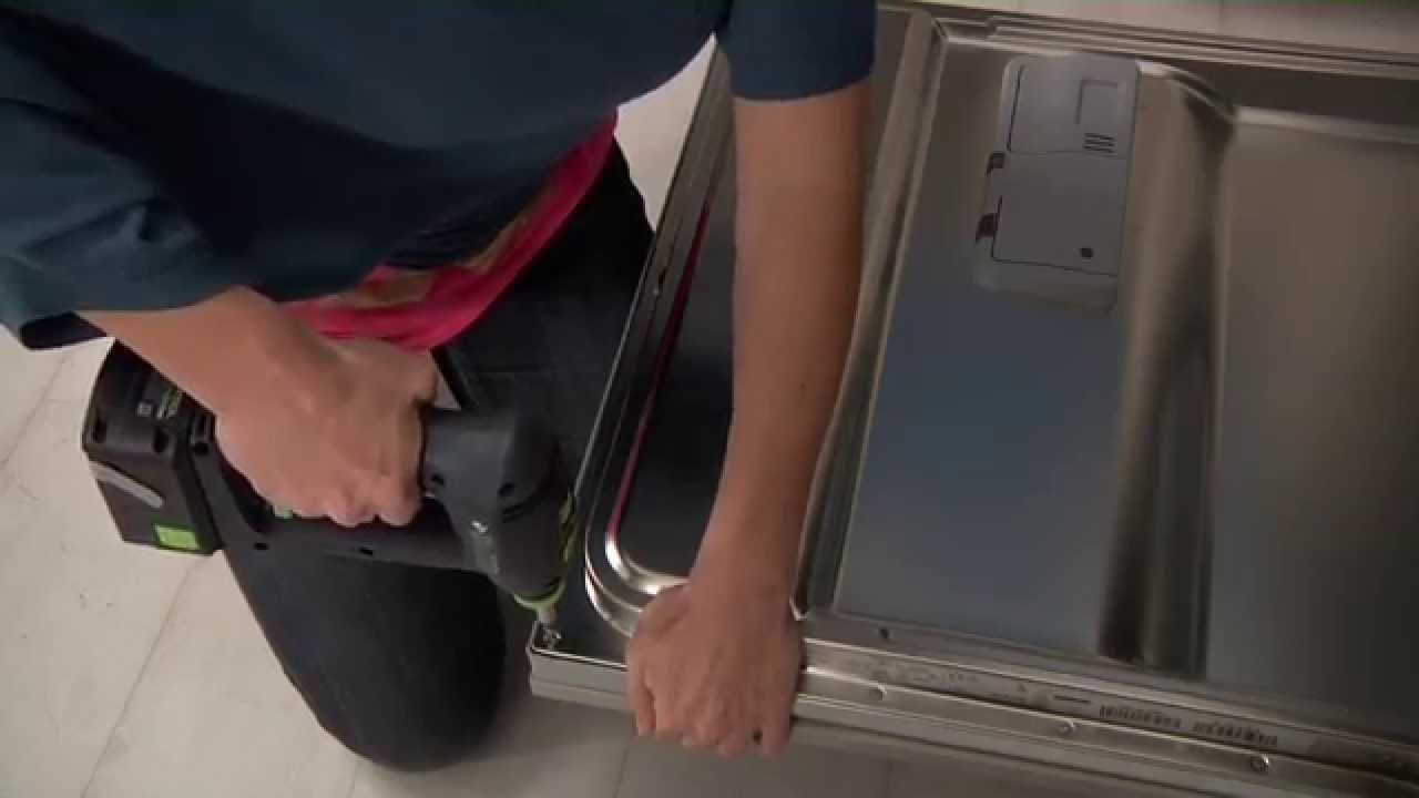 Etape 6. Pose des appareils ménagers - Gamme Les Tentations - Cuisinella