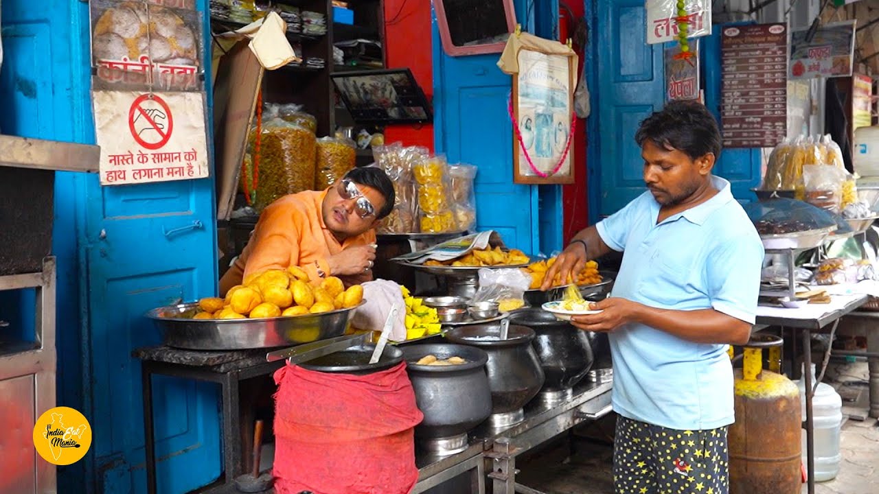 Raipur Famous Saurashtra Mishthan Bhandar Samosa, Bhalla &  Kanji Vada Rs. 35/- Only l Street Food