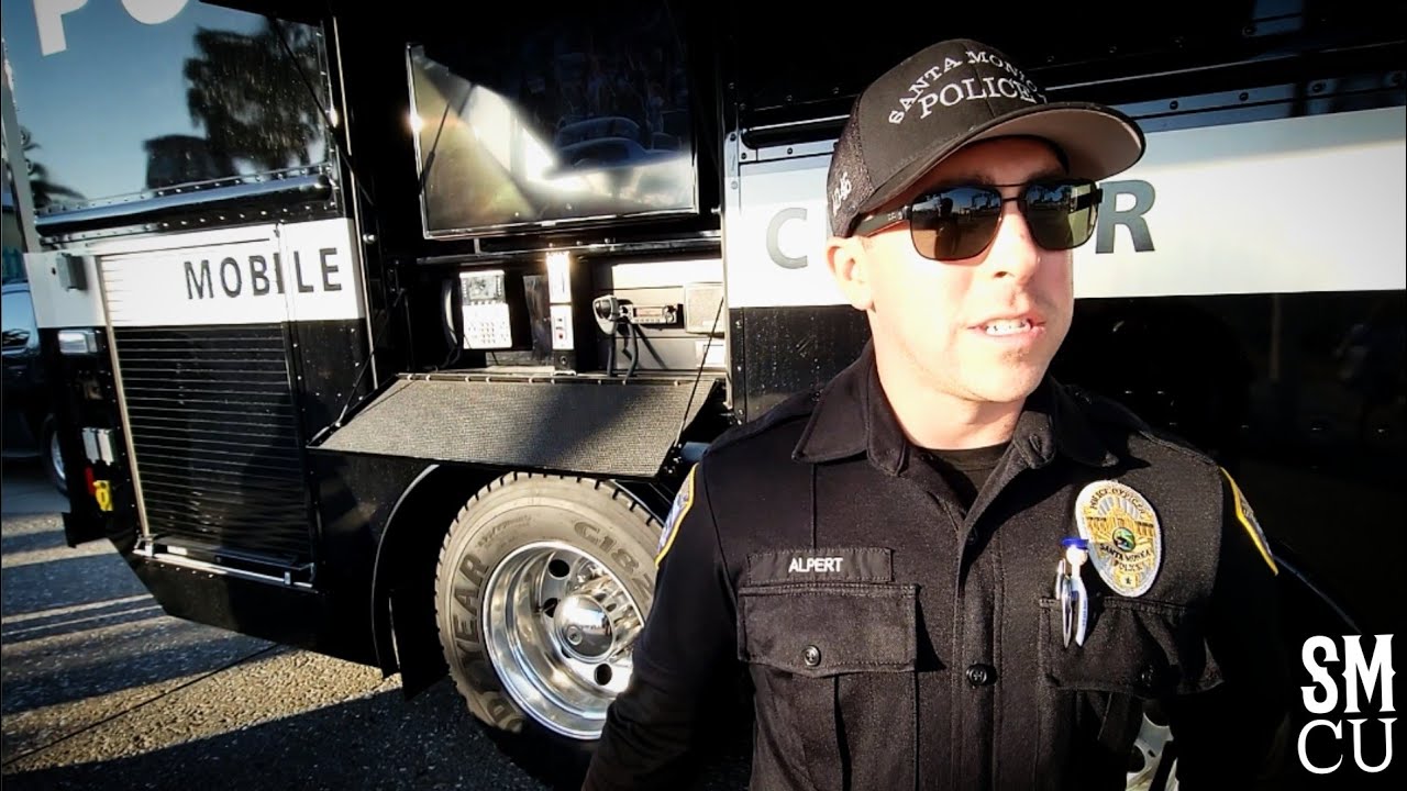 Police Mobile Command Center Tour