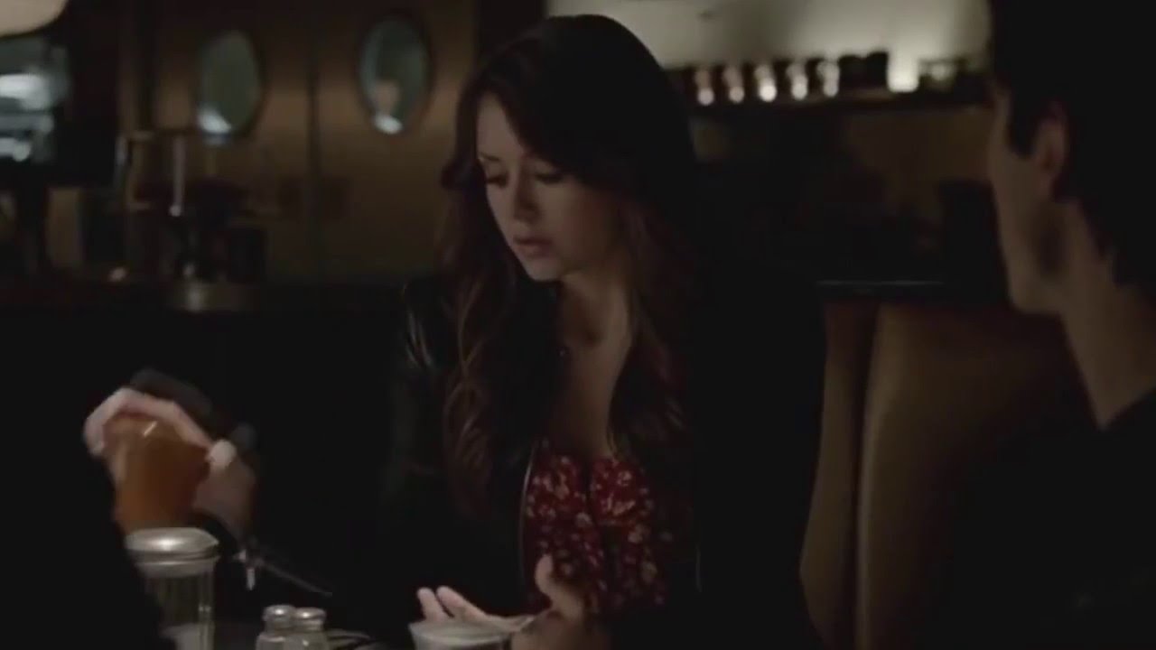 Elena Gilbert | Dean Winchester| Her humanities off...