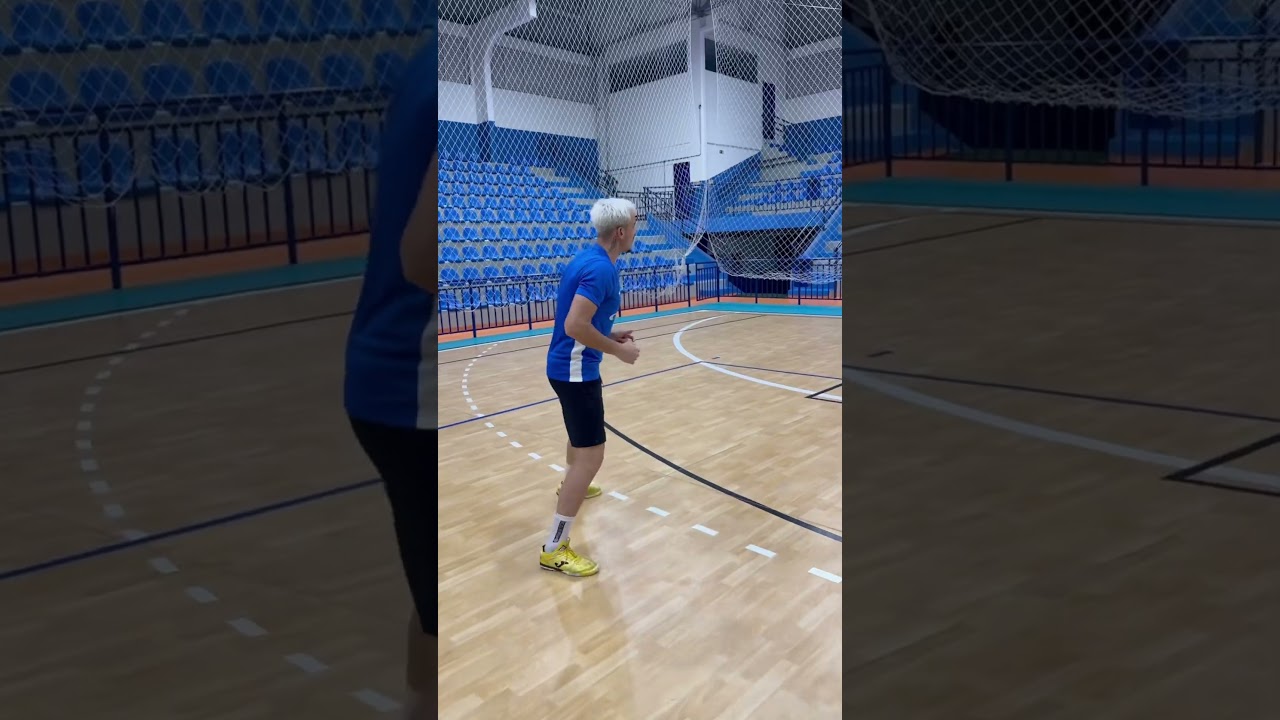 Como defender p&ecirc;nalti no futsal!!!! #goleiro #futsal #dicas