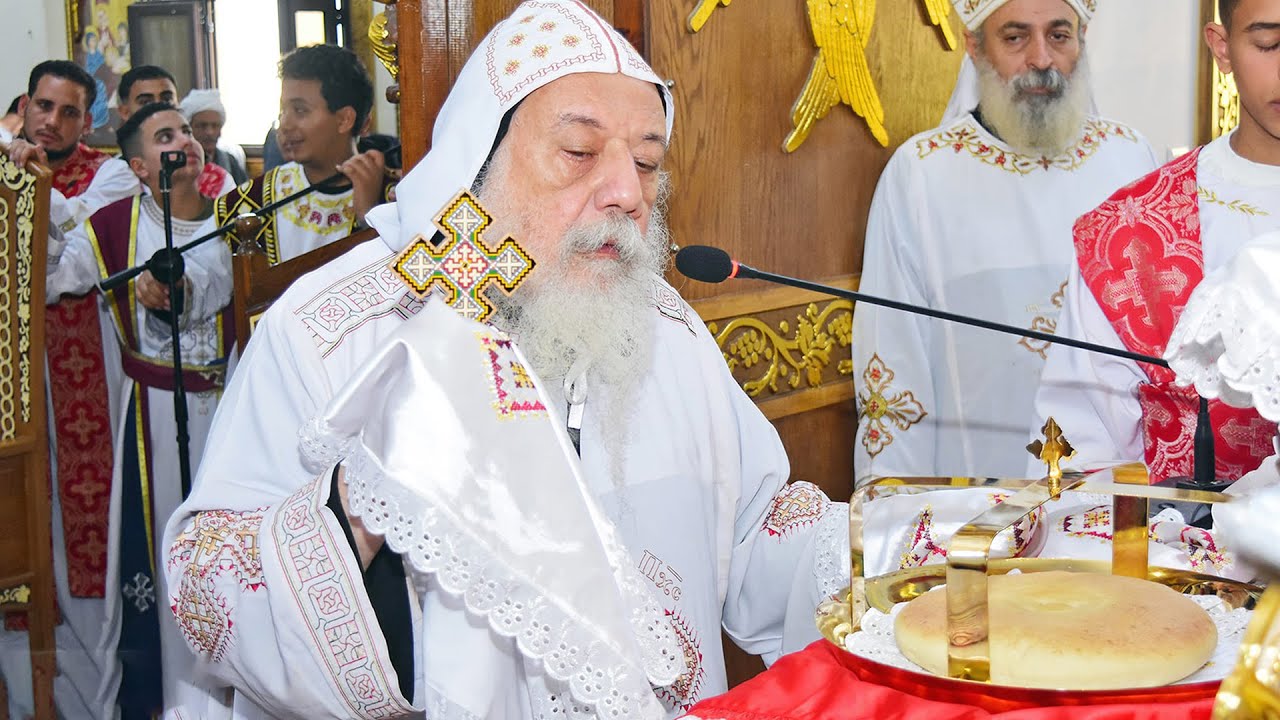 قداس مجمع كهنة ايبارشية ملوى برئاسة نيافة الانبا ديمتريوس مطران ملوي وأنصنا والأشمونين
