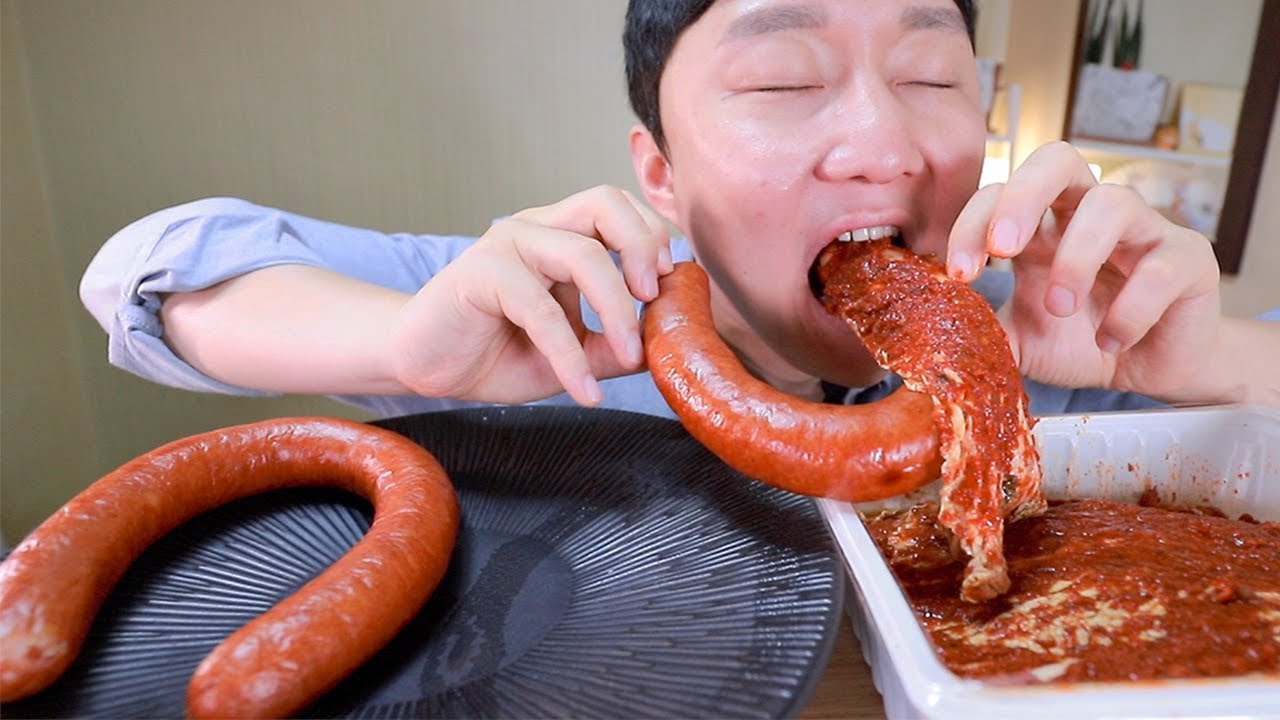 킬바사소세지 실비김치 리얼사운드 먹방~~!～MUKBANG～Kielbasa Sausages, Most Spicy Kimchi ASMR