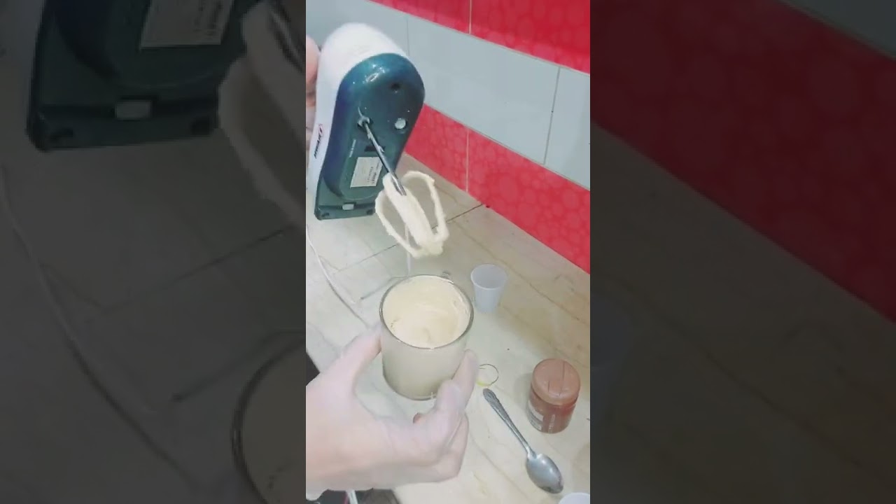 طريقة عمل النسكافيه بمضرب البيض