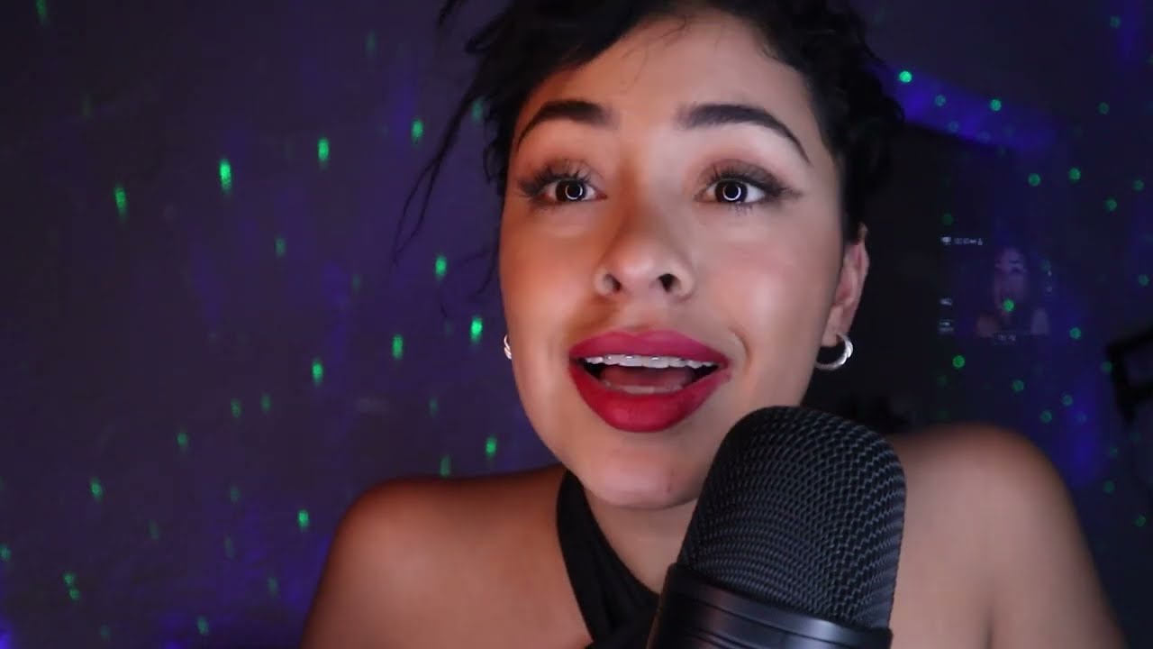 ASMR TU NOVIA TE CUIDA / MOUTH SOUNDS