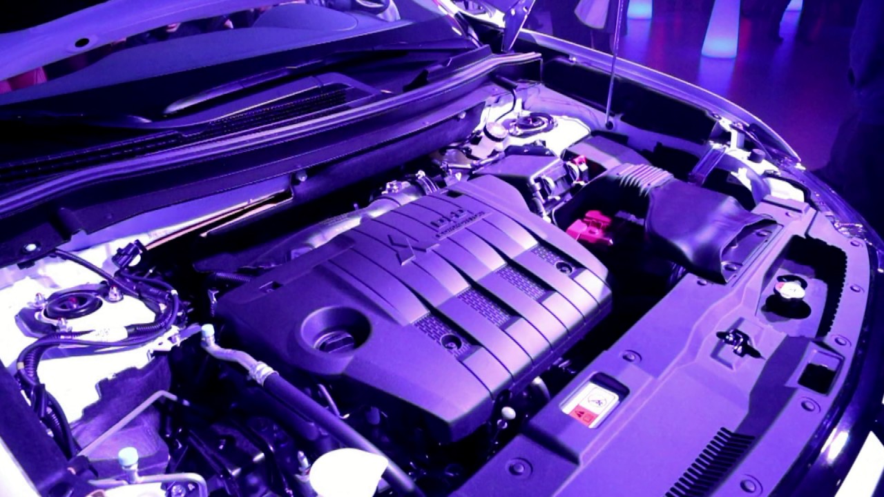 PREMIERA MITSUBISHI OUTLANDER AUTO CENTRUM LIS KALISZ