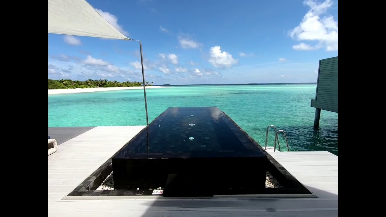 Walk-through Overwater Villa @ Mövenpick Kuredhivaru