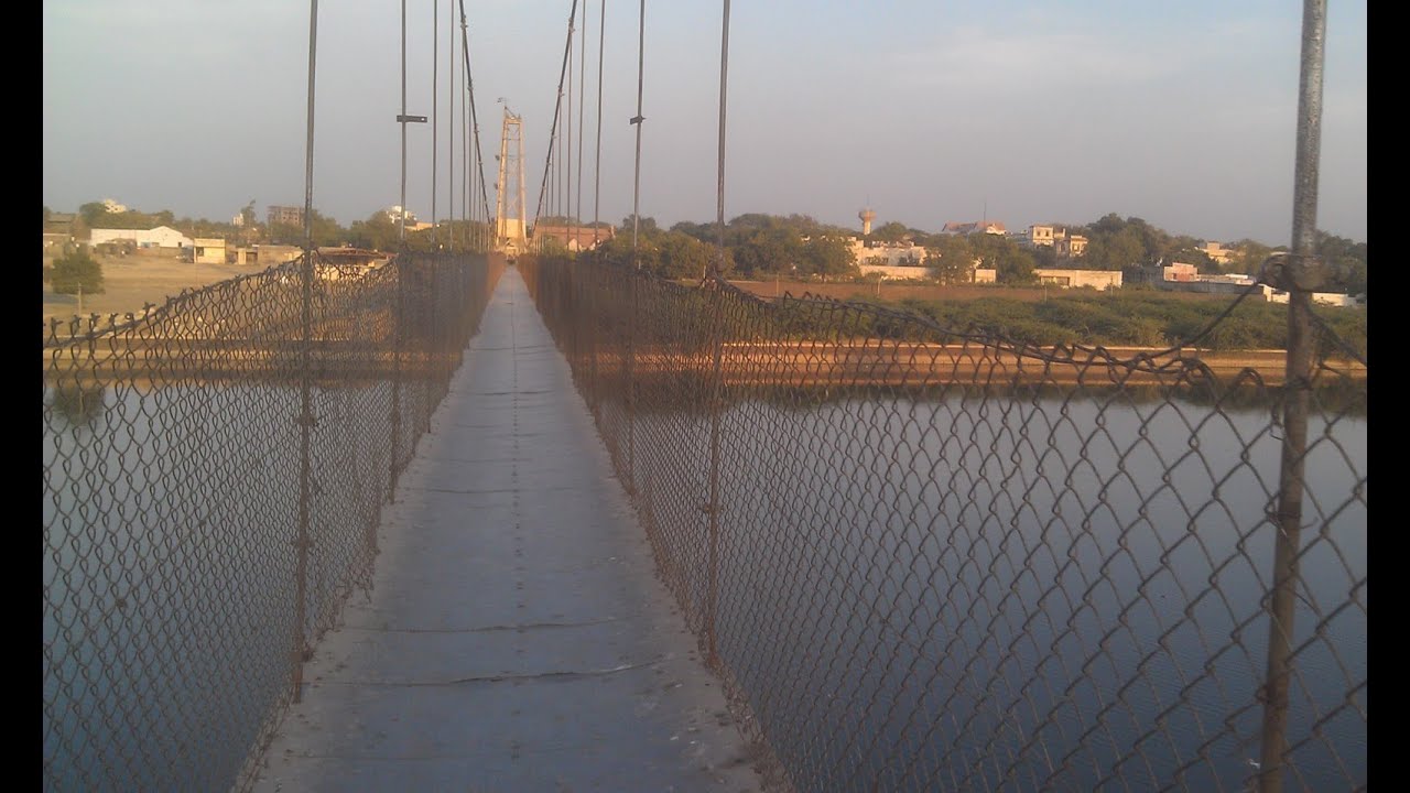 Julto Pool/Hanging Bridge across river Machhu - Morbi