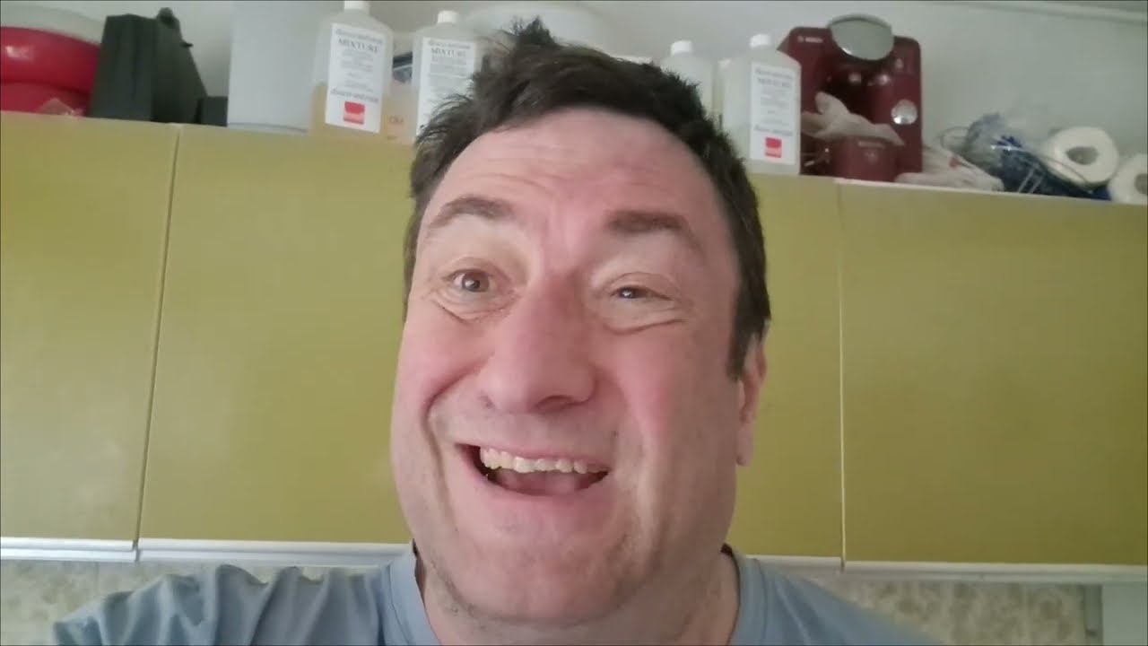 Jetzt muss ich euch doch mal diesen KI-generierten Titel in 1:1-Qualität hochladen 🍻