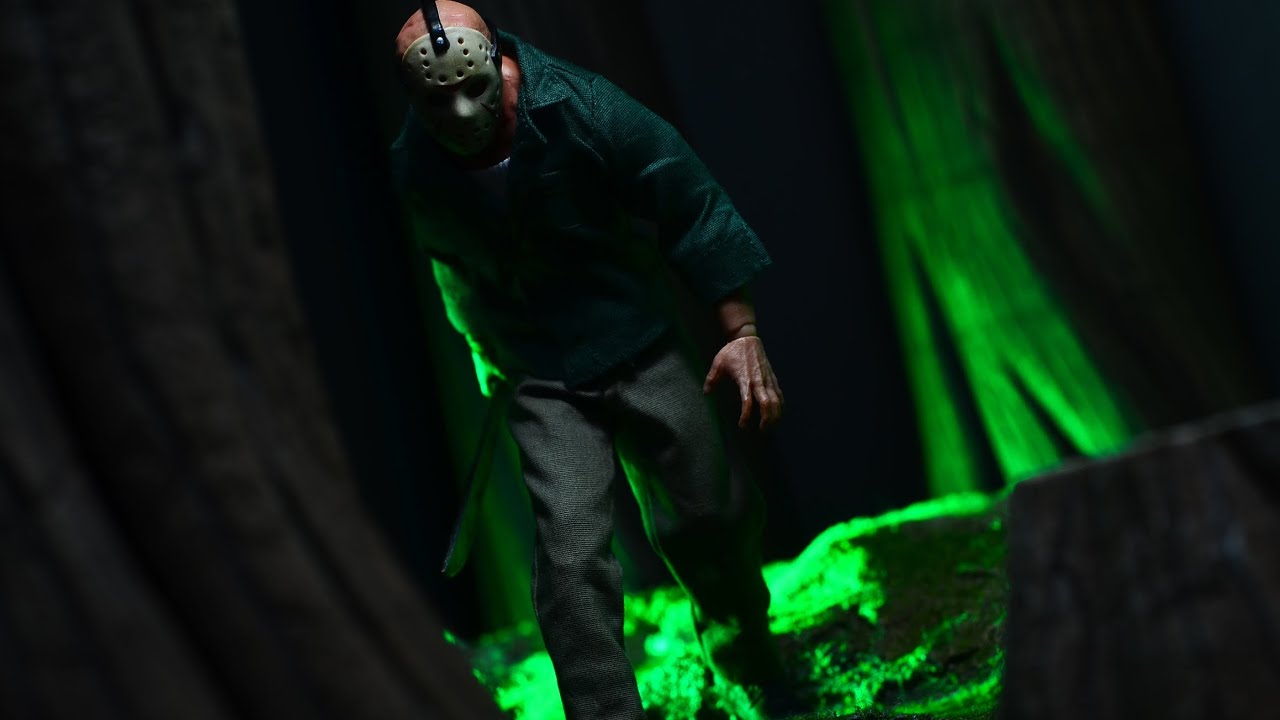 Mezco One:12 Collective Friday The 13th PT3 JASON VOORHEES Review