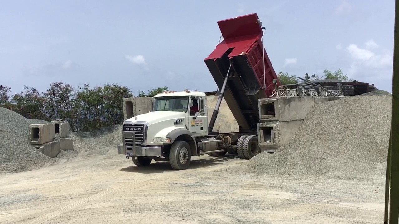 Mack Gu813 Model Dump Truck